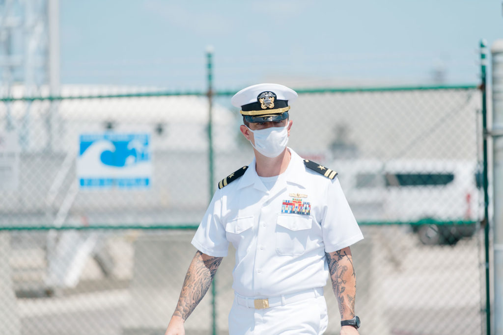 sailor returns home during a covid19 military homecoming in mayport 